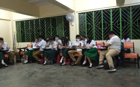 Filipino student in class, the kind of learner an OWWA scholarship supports