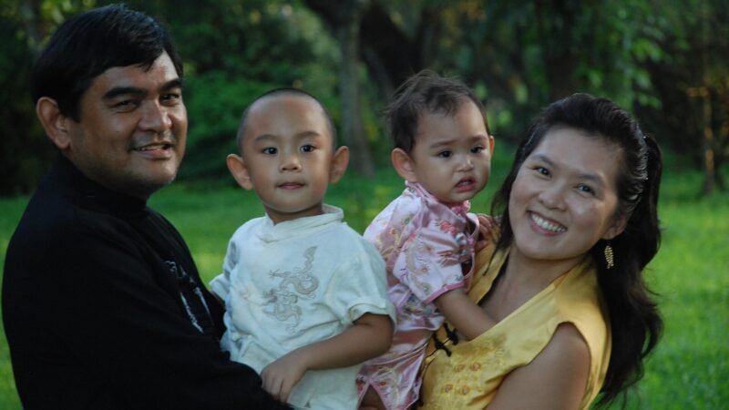 Filipino family, the kind of household the 4Ps program supports